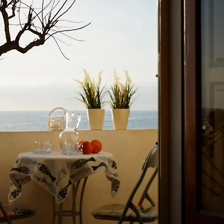 Casa vacanze Infinito Mare - Fronte Mare Stazzo *