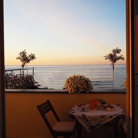 Infinito Mare بيت للعطل أتشيريالي